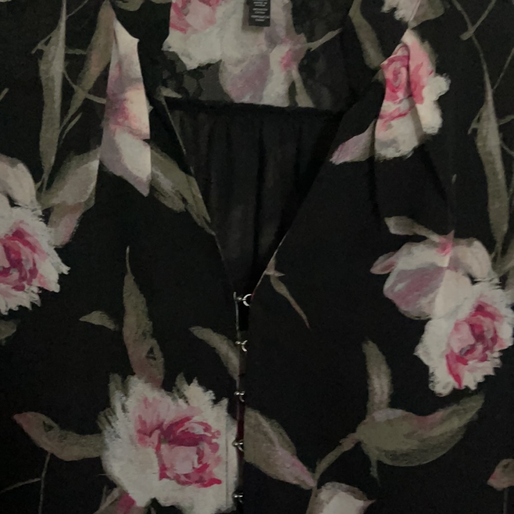 Blouse - Picture 2 of 3